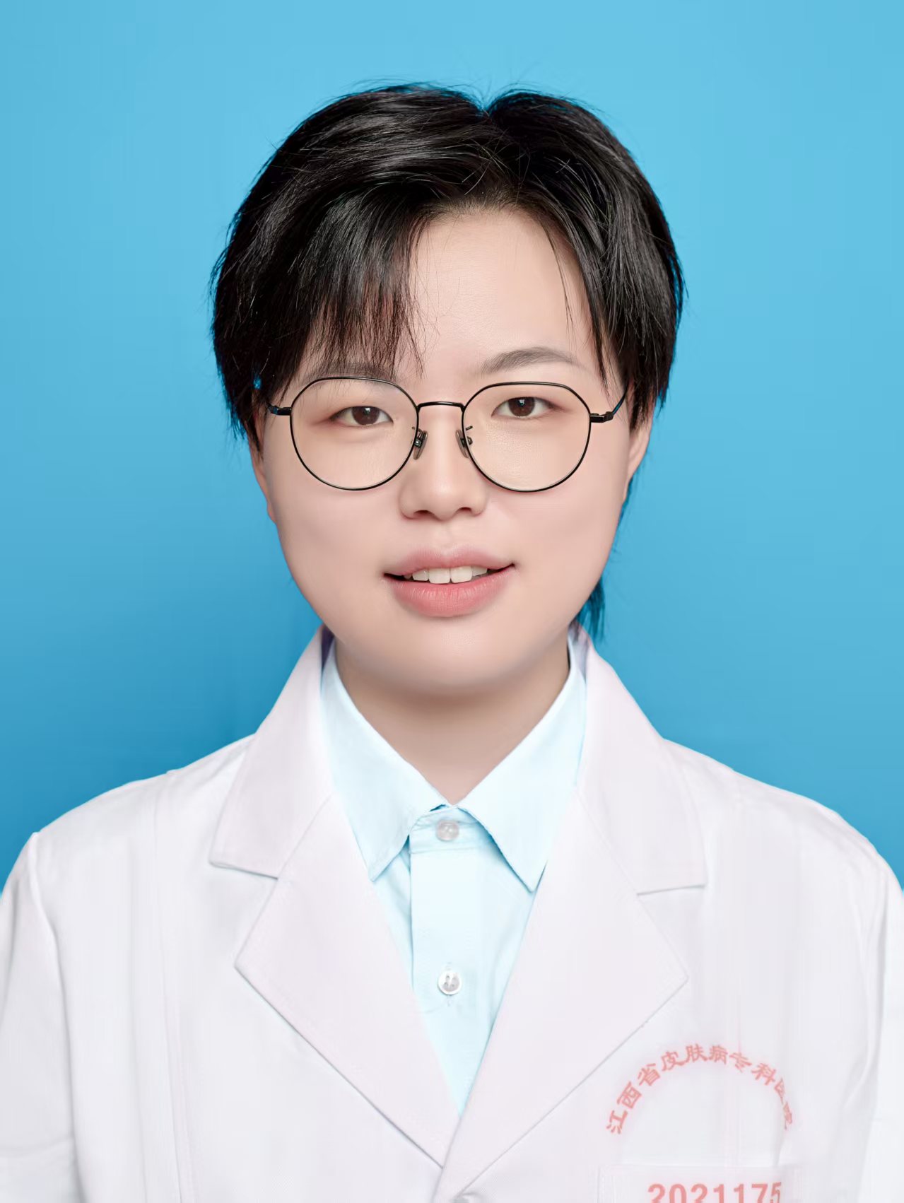 专家1